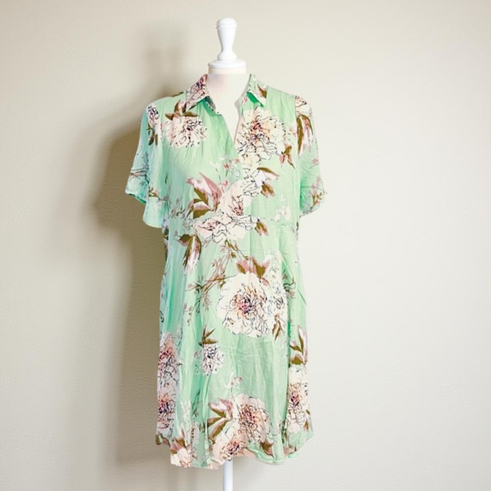 Dan & Davi Floral Soft Green Color Dress Small NWT